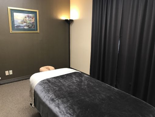 Middle Massage Room